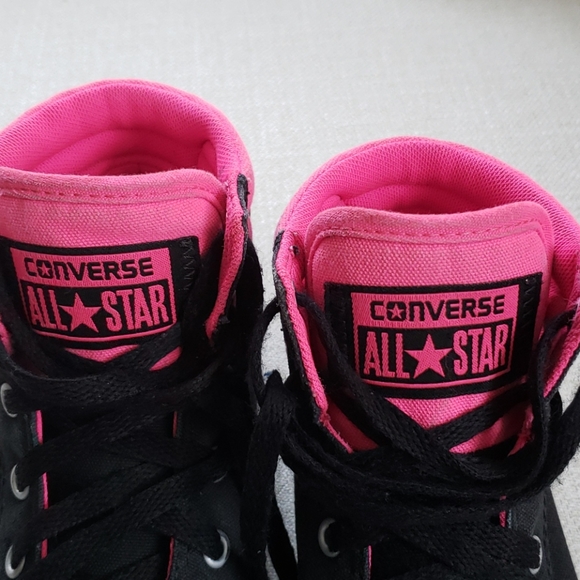 Converse shoes - Picture 4 of 8
